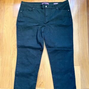 Gloria Vanderbilt Women's Classic Amanda High Rise Tapered Jean - Black